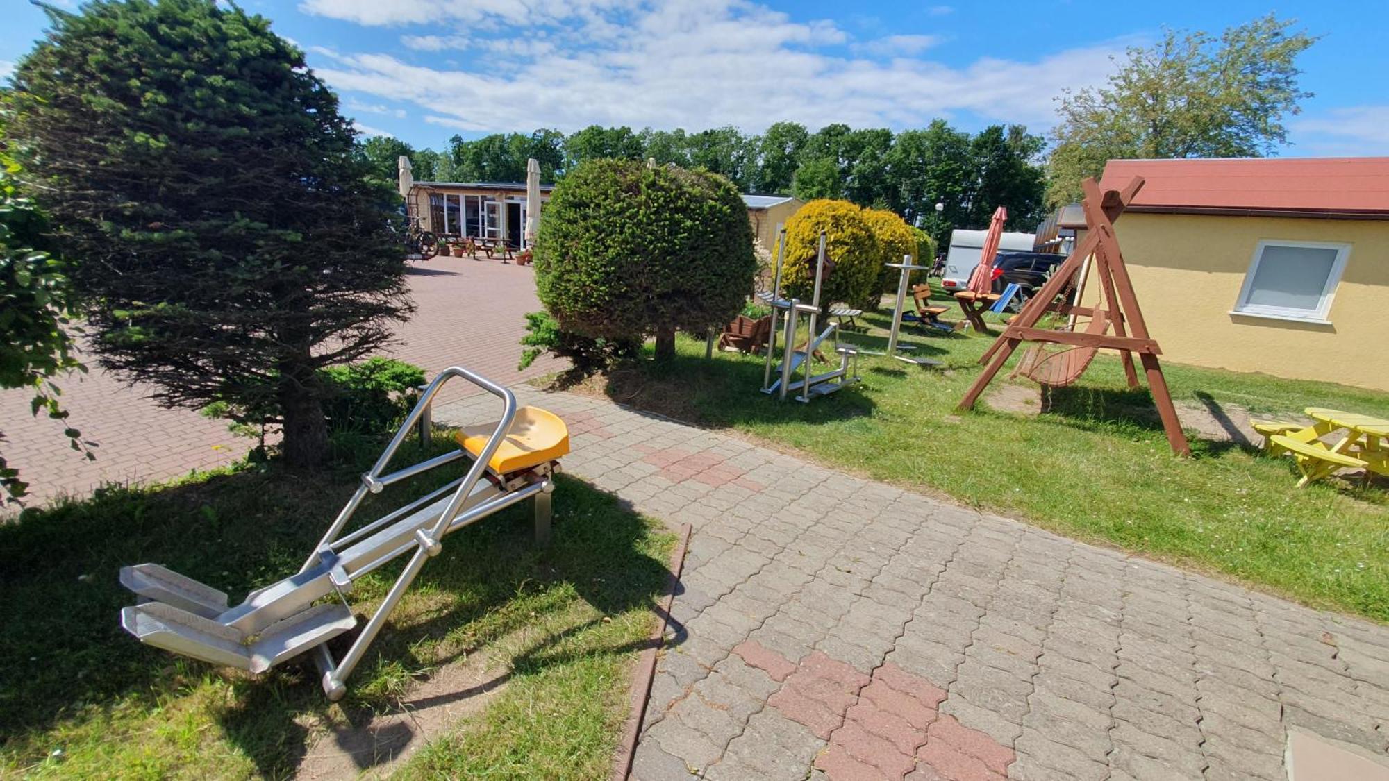 Camping Klif-Nowe Klimatyzowane Domki, 400M Od Centrum Rewala, 30M Od Morza Trzęsacz Kültér fotó